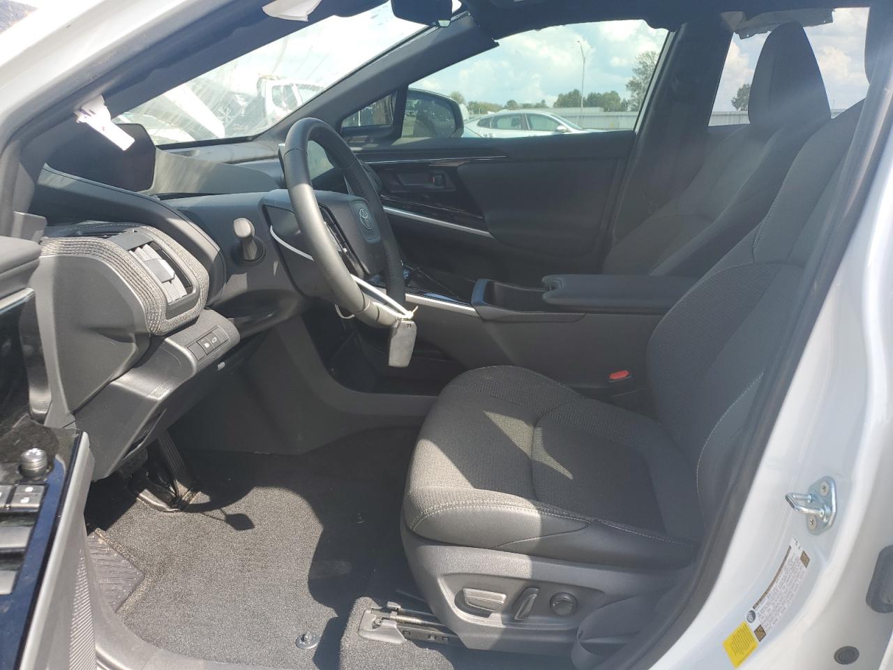 2025 Toyota Bz4X Xle VIN: JTMAAAAA8SA056943 Lot: 81697205