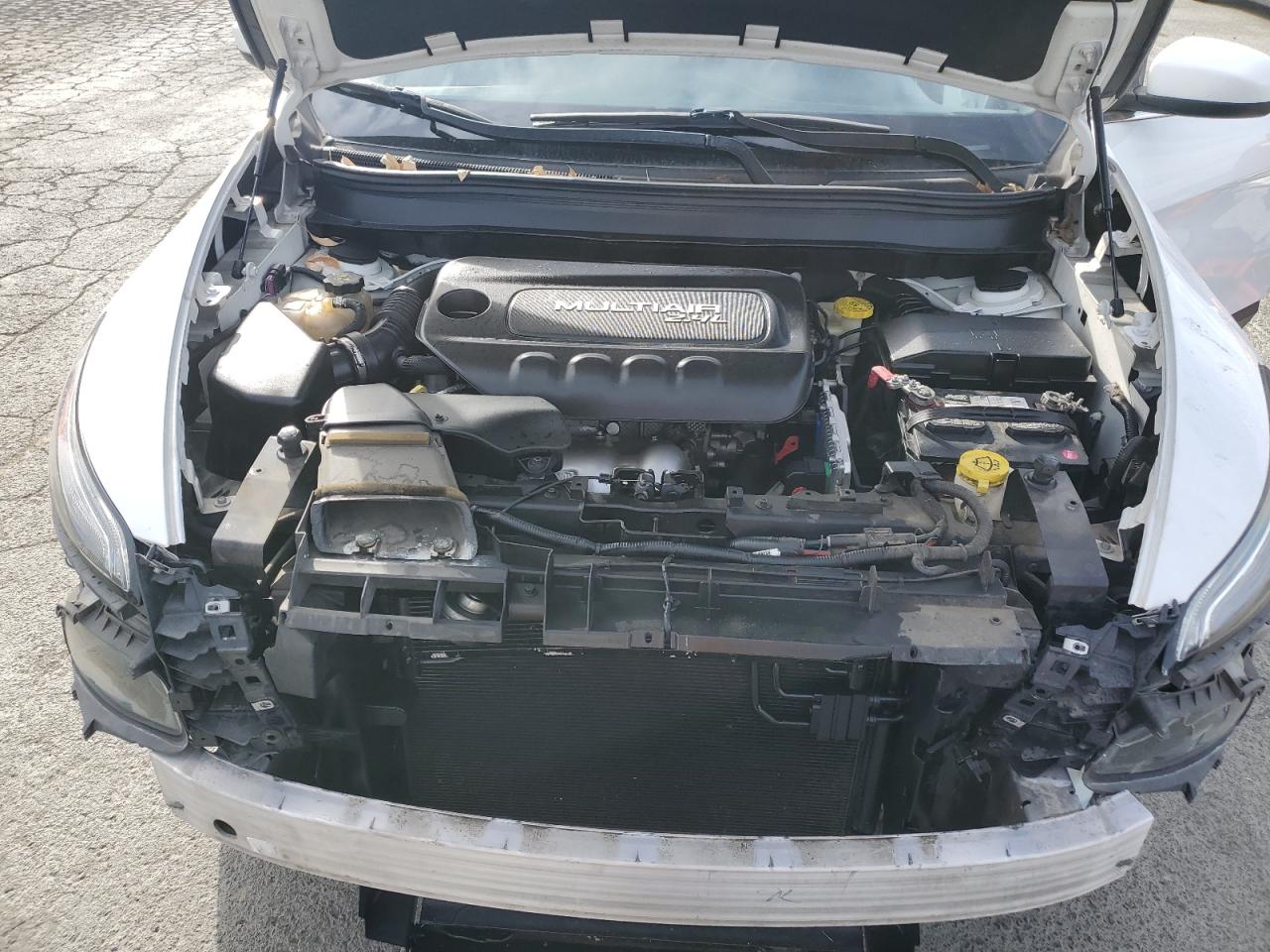 2015 Jeep Cherokee Latitude VIN: 1C4PJLCB4FW741896 Lot: 81921205