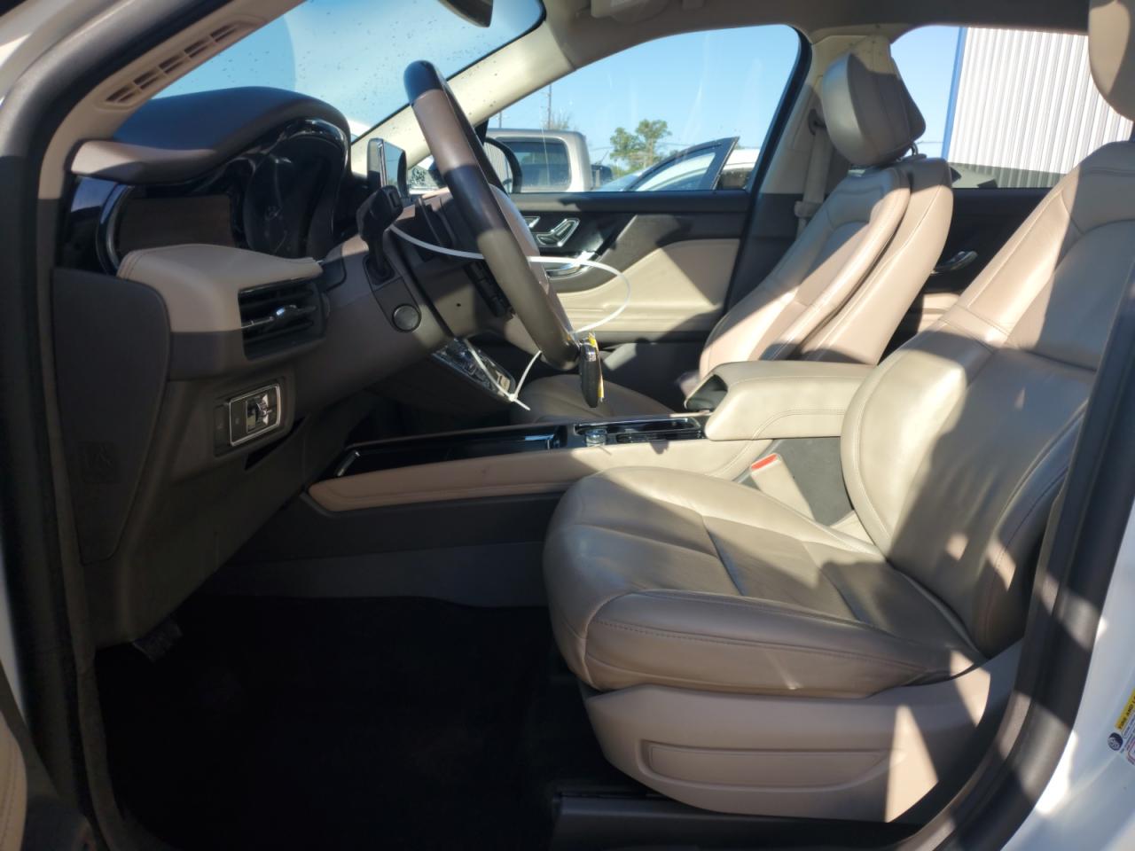 2020 Lincoln Corsair Reserve VIN: 5LMCJ2C98LUL11715 Lot: 84272405