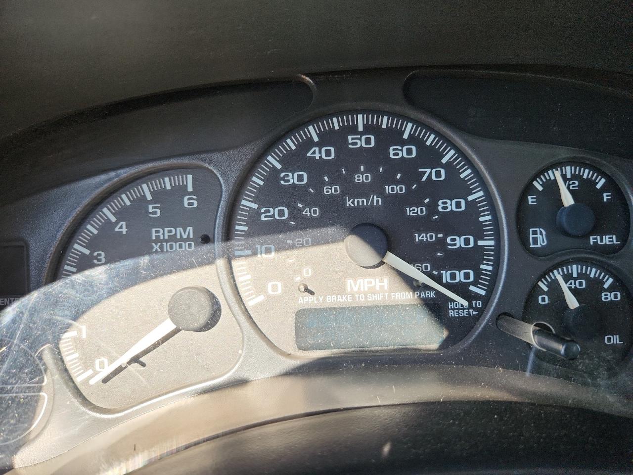 2002 Chevrolet Suburban C1500 VIN: 1GNEC16Z42J184288 Lot: 71084005