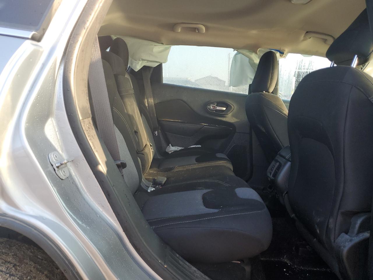 2014 Jeep Cherokee Latitude VIN: 1C4PJLCB1EW241810 Lot: 71915265