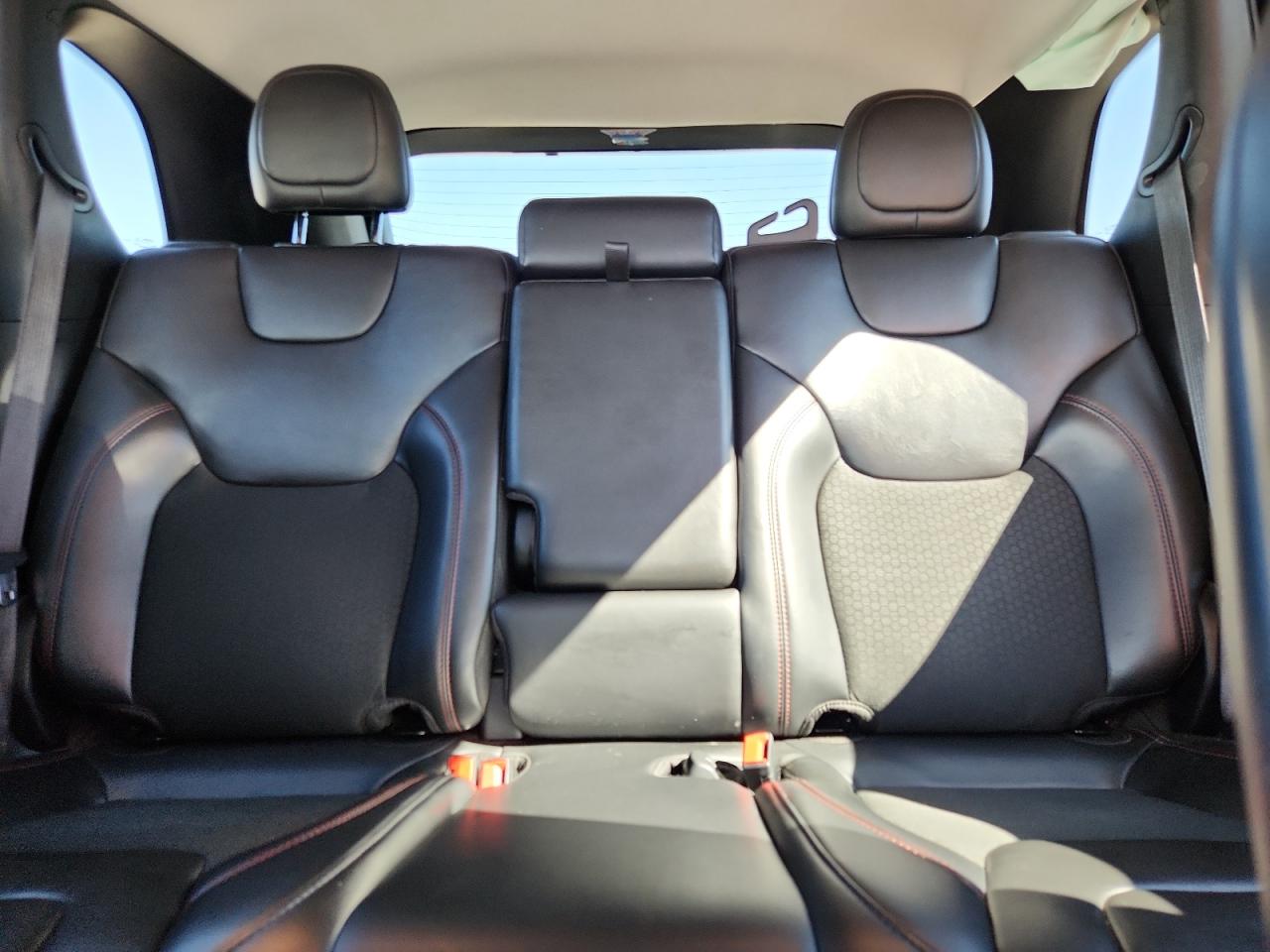 2019 Jeep Cherokee Trailhawk VIN: 1C4PJMBX2KD483533 Lot: 84297625