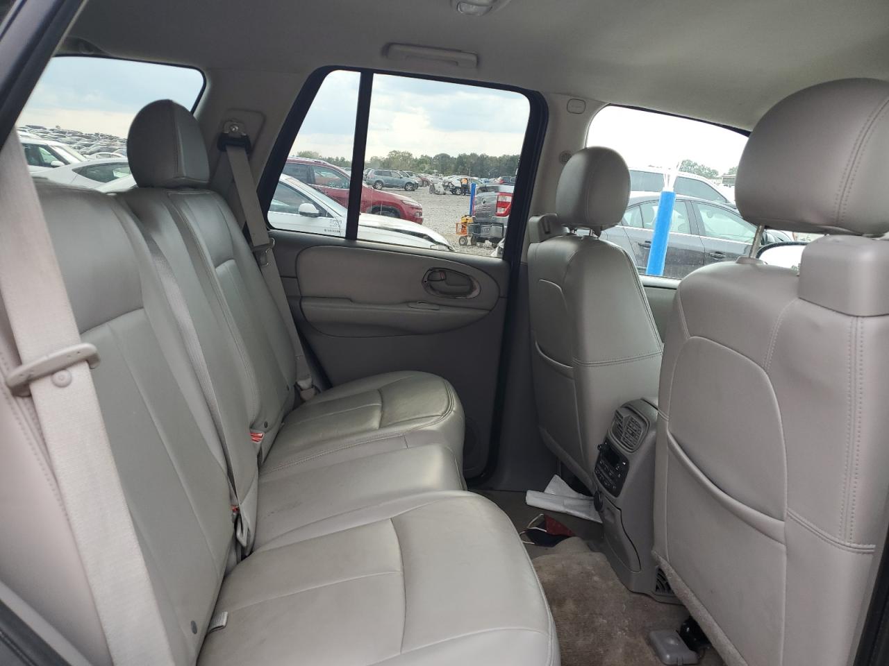 2008 Chevrolet Trailblazer Ls VIN: 1GNDT13S982261226 Lot: 81511375