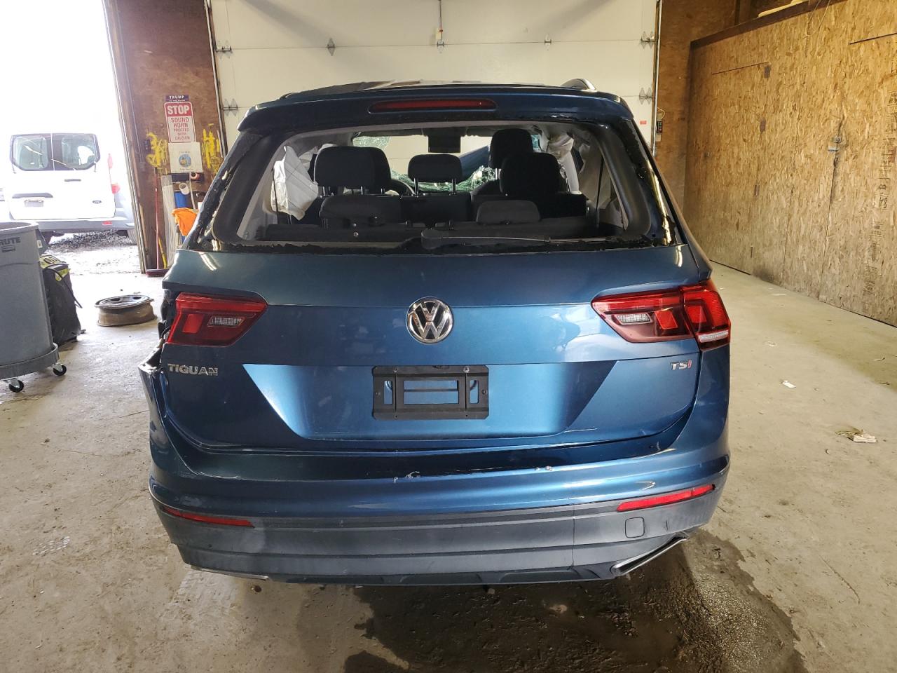 2018 Volkswagen Tiguan S VIN: 3VV1B7AX6JM050422 Lot: 80963635