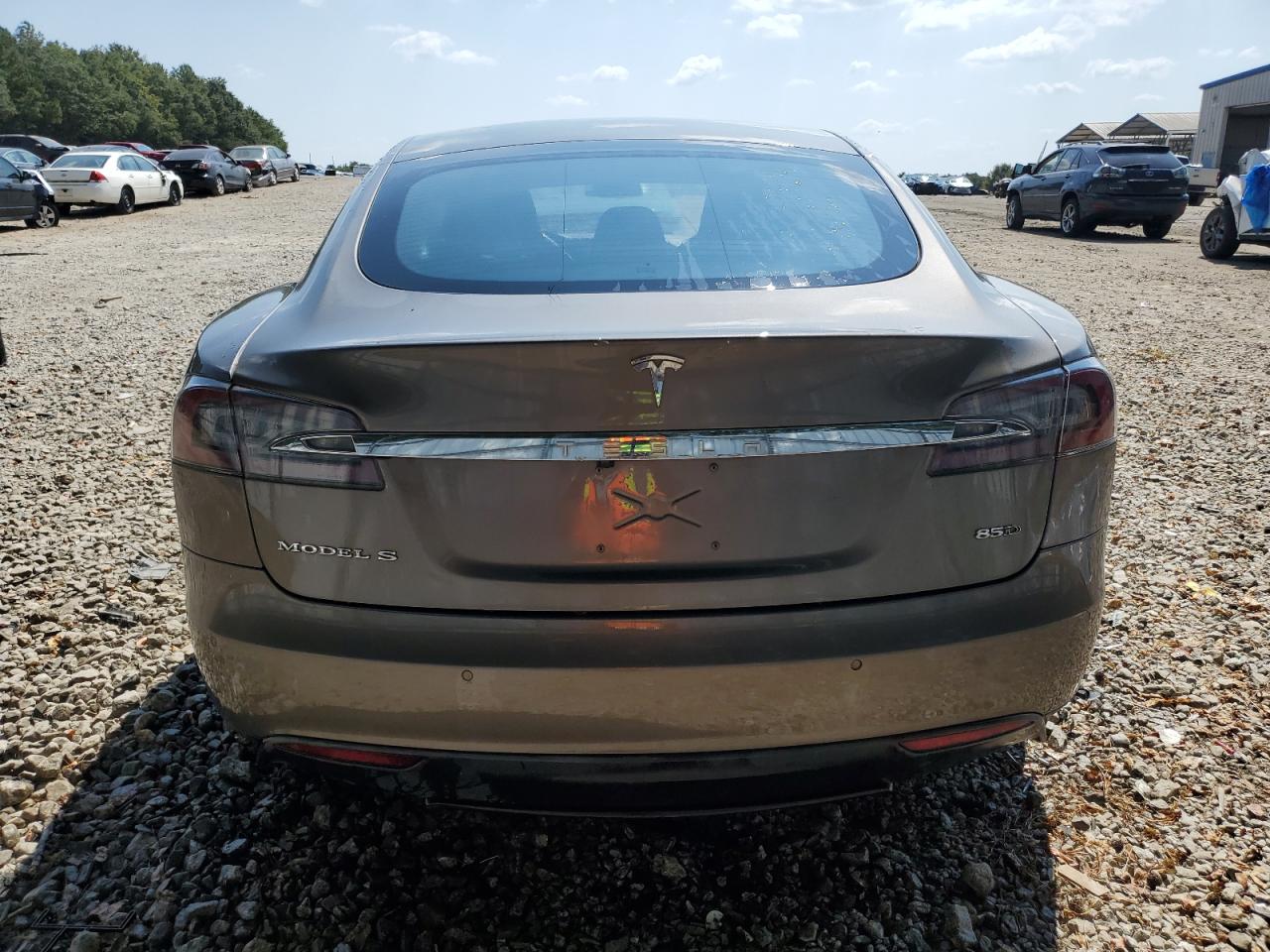 2015 Tesla Model S VIN: 5YJSA1E25FF102636 Lot: 80991365