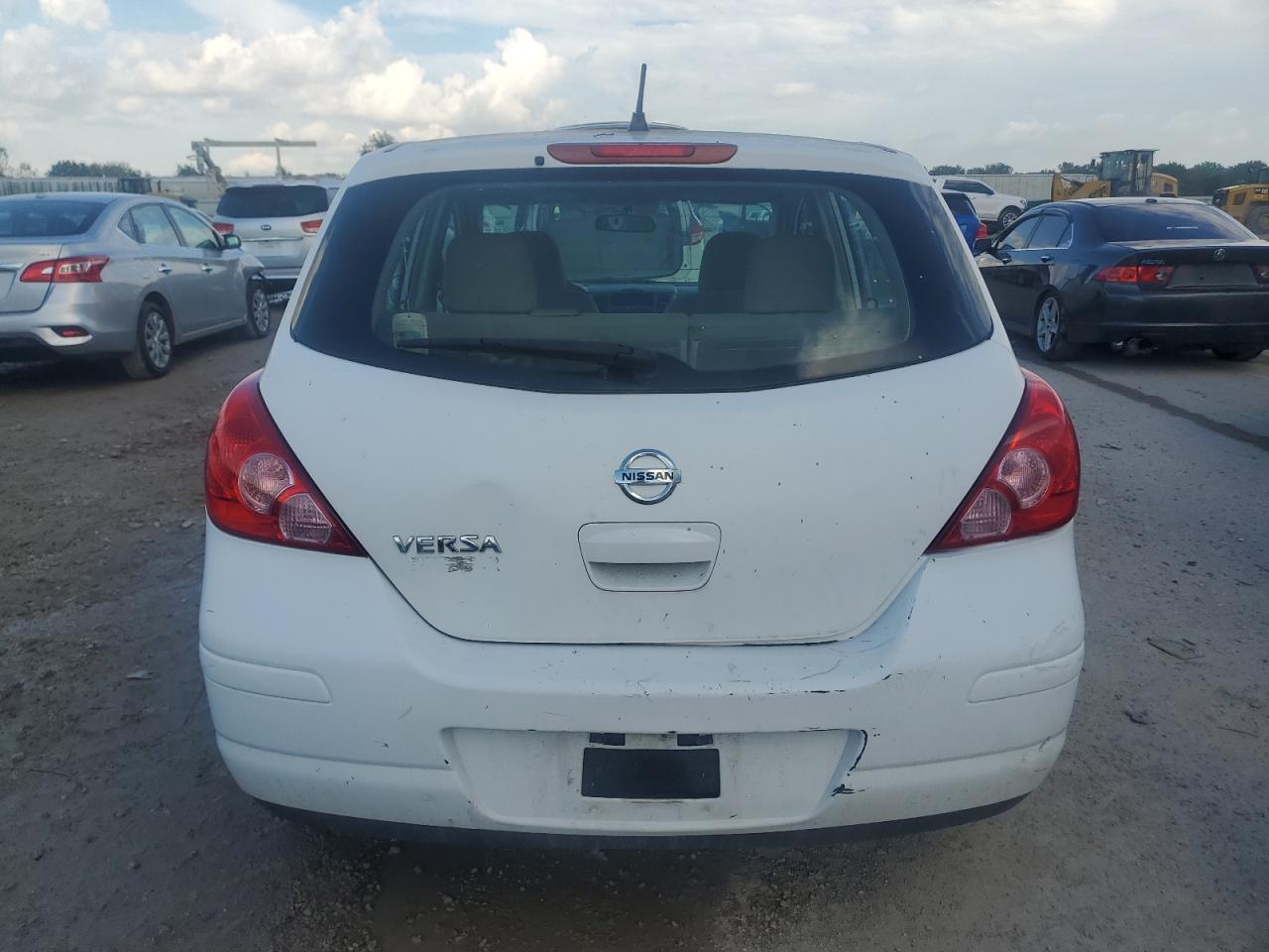 2011 Nissan Versa S VIN: 3N1BC1CPXBL422610 Lot: 81378055