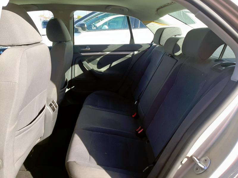 2006 VOLKSWAGEN JETTA SE