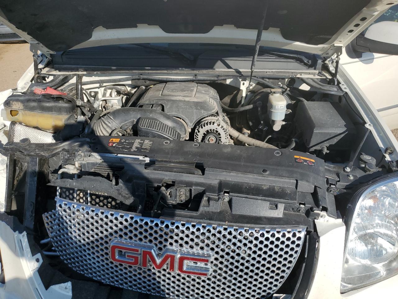 2013 GMC Yukon Xl Denali VIN: 1GKS2MEF2DR280792 Lot: 81487805