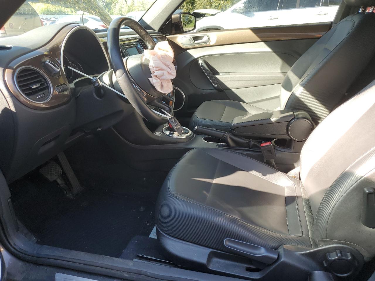 2012 Volkswagen Beetle VIN: 3VWJP7AT2CM642218 Lot: 81947895