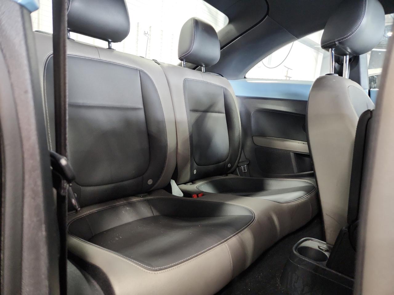 2014 Volkswagen Beetle VIN: 3VWJX7AT7EM629886 Lot: 81474305