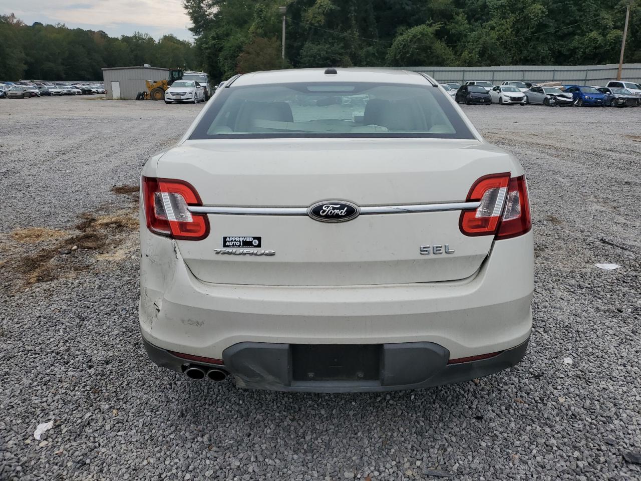 2011 Ford Taurus Se VIN: 1FAHP2DW3BG121064 Lot: 81699045