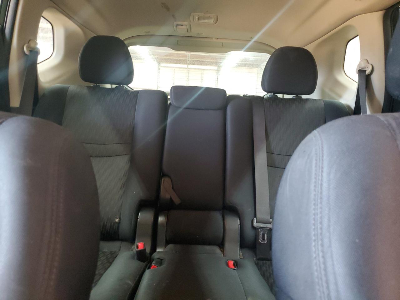 2018 Nissan Rogue S VIN: 5N1AT2MT7JC842180 Lot: 81573515