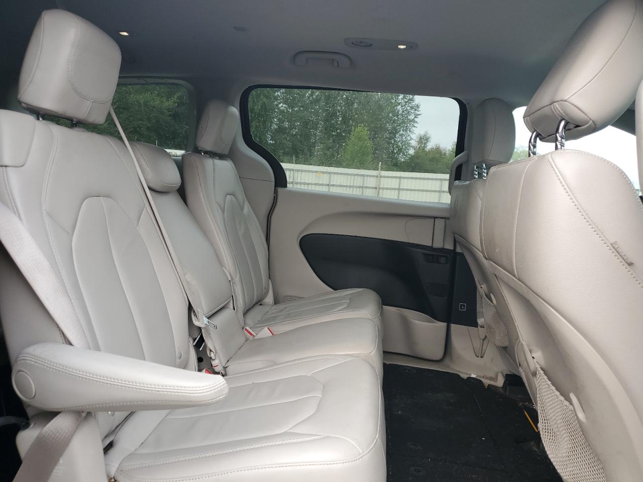 2017 Chrysler Pacifica Touring L VIN: 2C4RC1BG8HR523184 Lot: 71564825