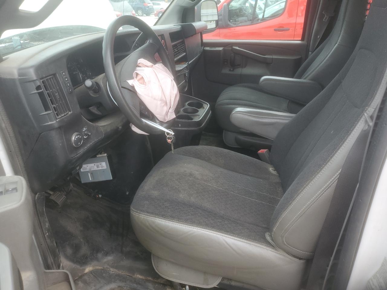 2019 Chevrolet Express G2500 VIN: 1GCWGAFG9K1287075 Lot: 80058035