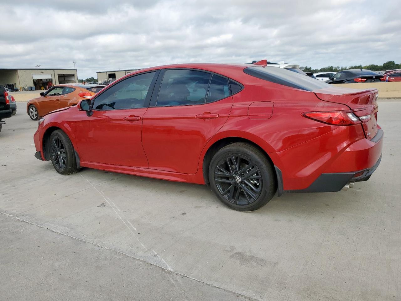 2025 Toyota Camry Xse red null hybrid 4T1DAACK5SU194677 photo #3