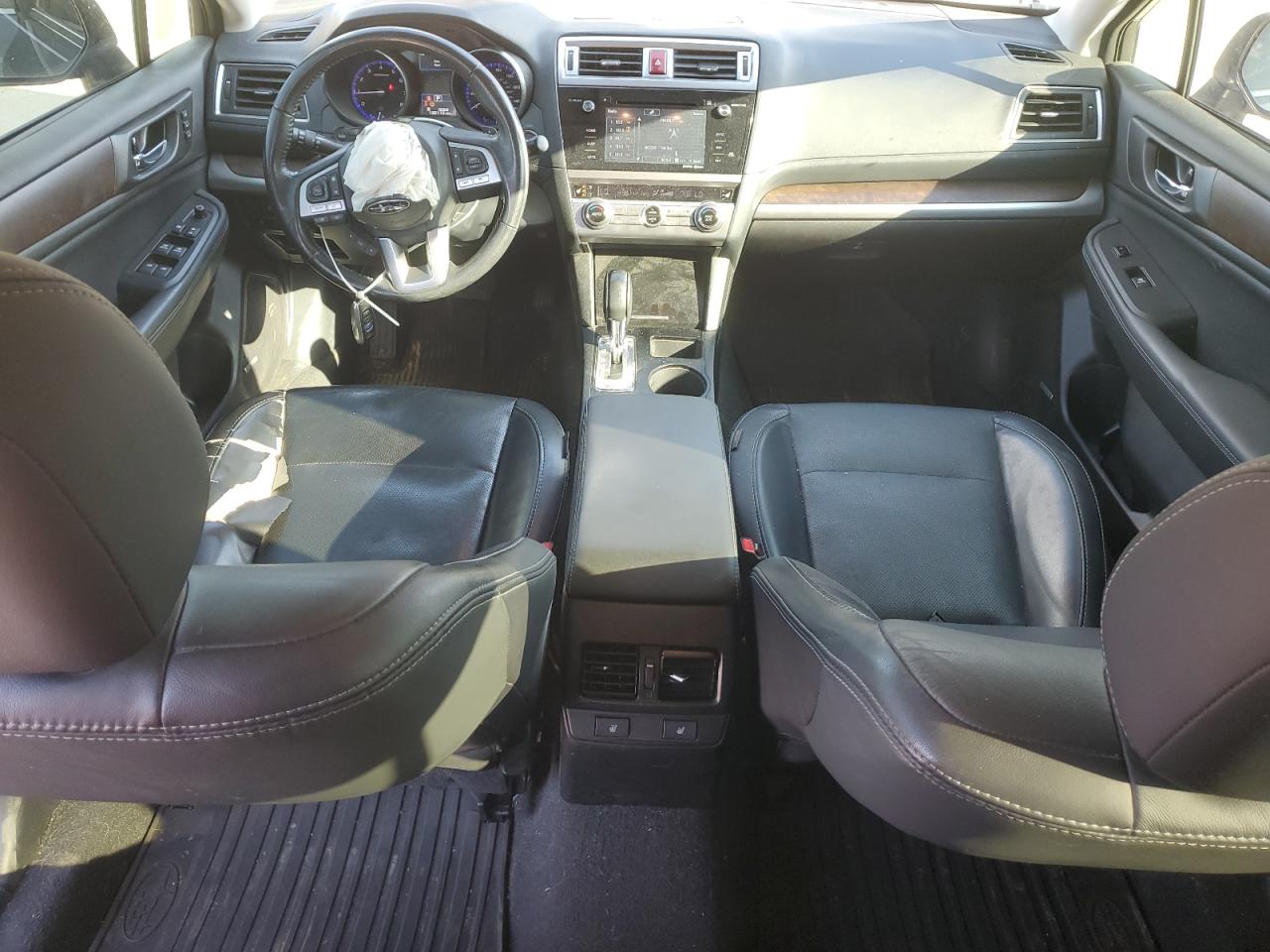 2017 Subaru Outback 2.5I Limited VIN: 4S4BSANC5H3411993 Lot: 84541835