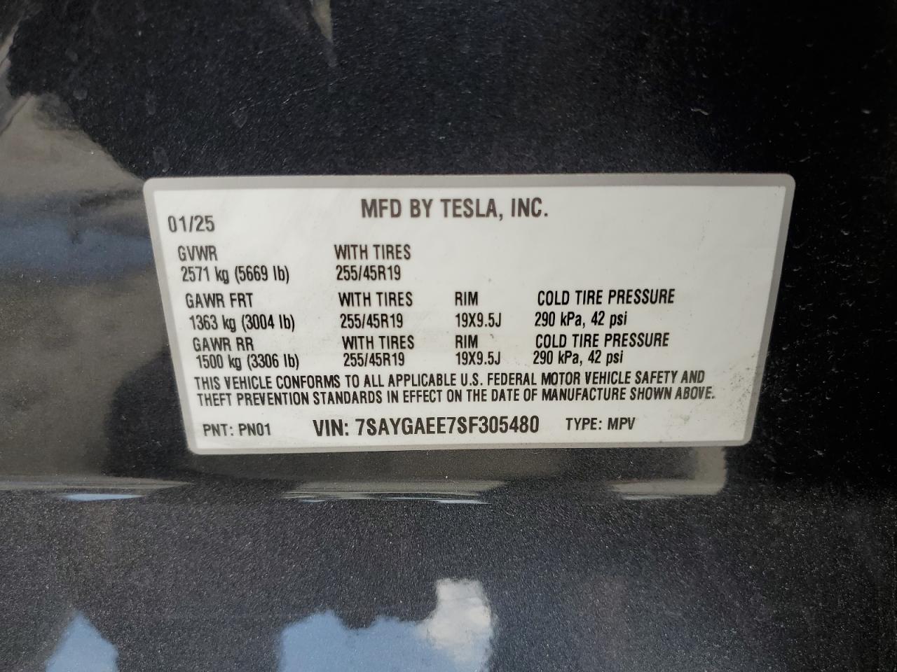 2025 Tesla Model Y VIN: 7SAYGAEE7SF305480 Lot: 70413335