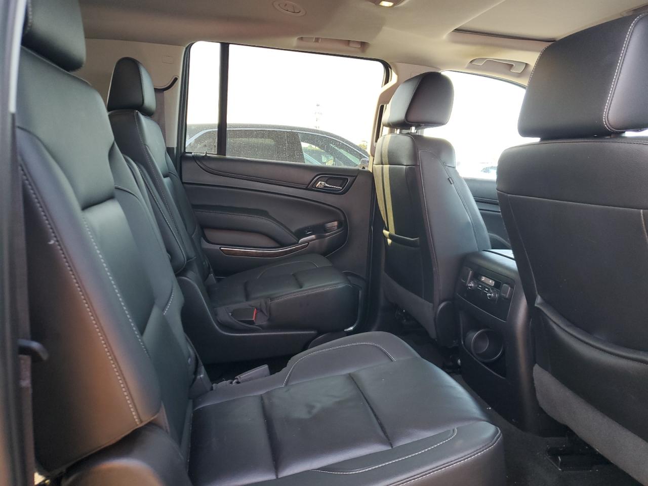 2017 Chevrolet Suburban K1500 Lt VIN: 1GNSKHKC8HR230442 Lot: 81495125