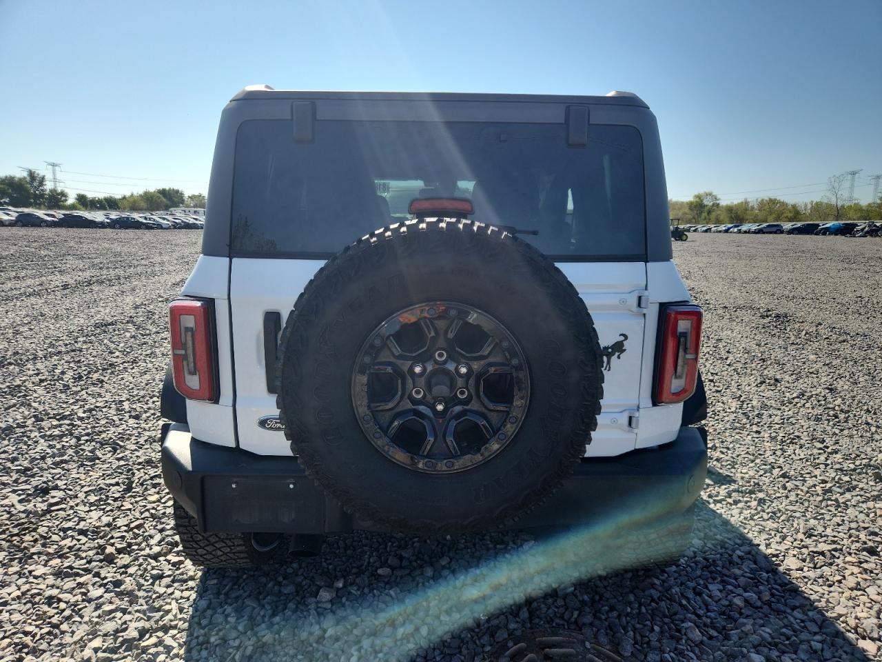 2022 Ford Bronco Base VIN: 1FMEE5DP5NLB03797 Lot: 81848955