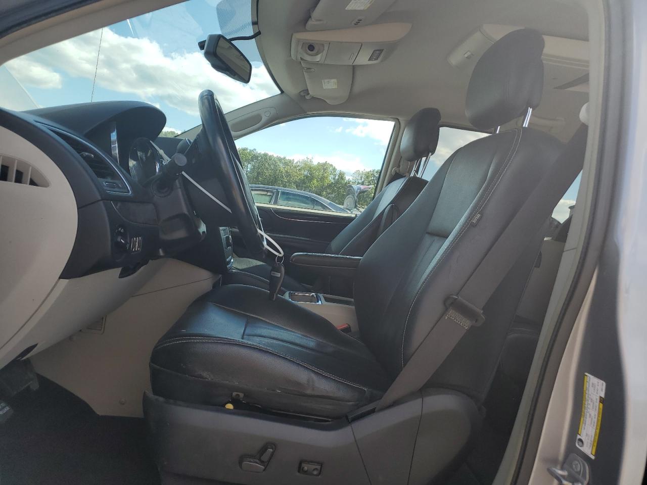 2014 Chrysler Town & Country Touring VIN: 2C4RC1BG0ER271085 Lot: 84253675