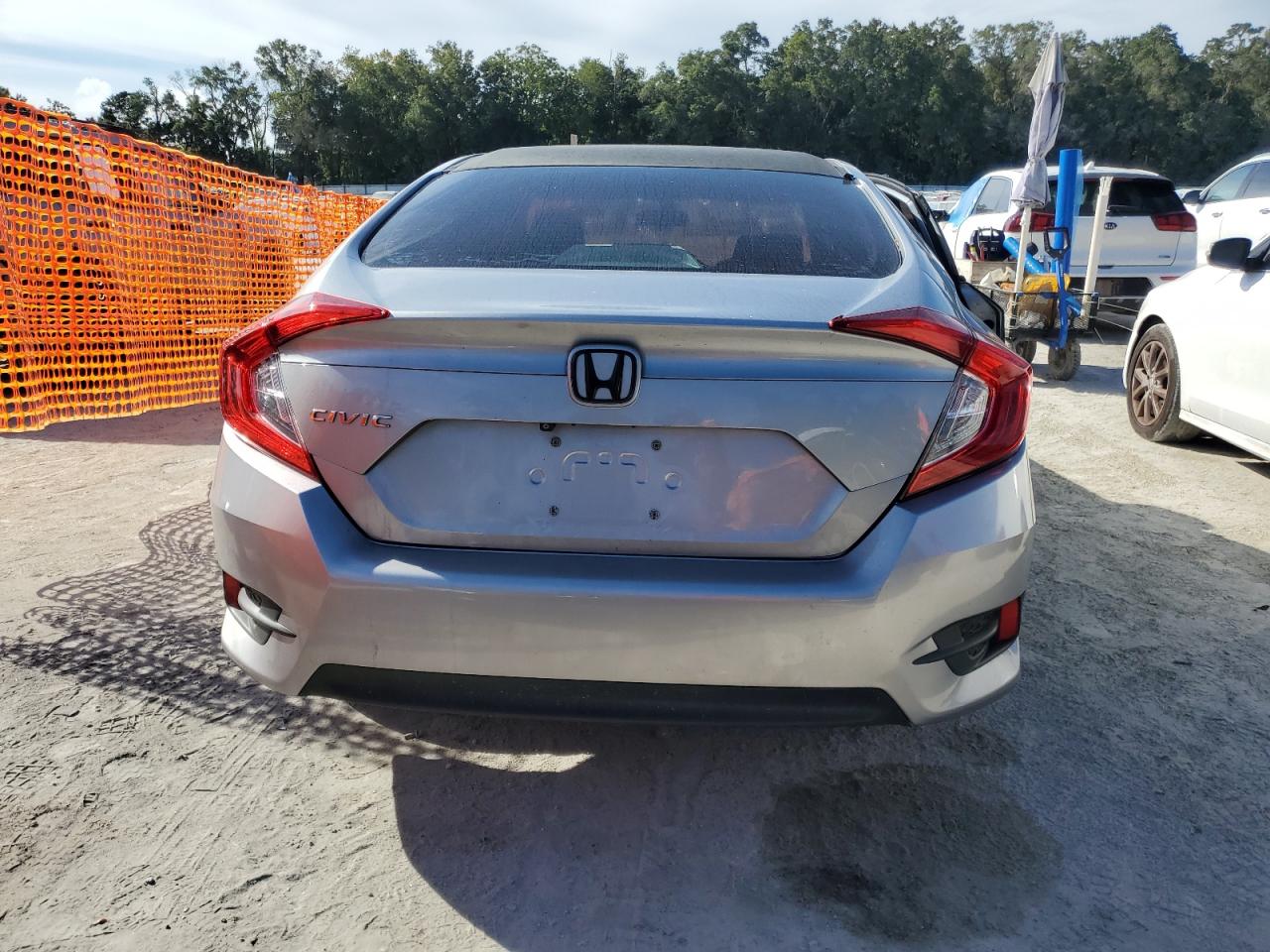2018 Honda Civic Lx VIN: 19XFC2F58JE022918 Lot: 81438405