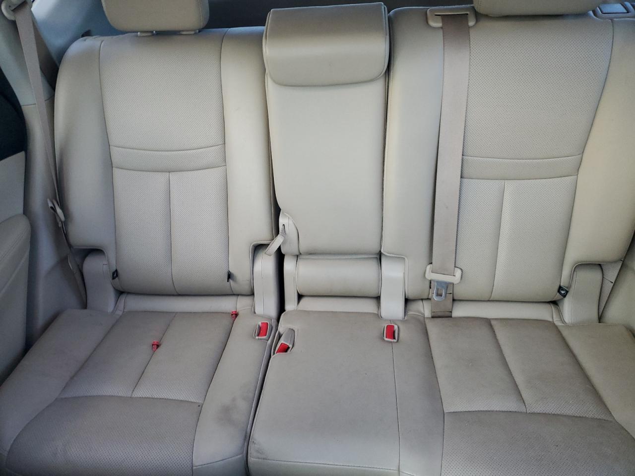 2018 Nissan Rogue S VIN: JN8AT2MV0JW322704 Lot: 71650365