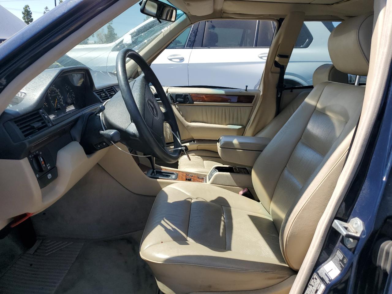 1994 Mercedes-Benz E 320 VIN: WDBEA32E9RC034865 Lot: 80924675