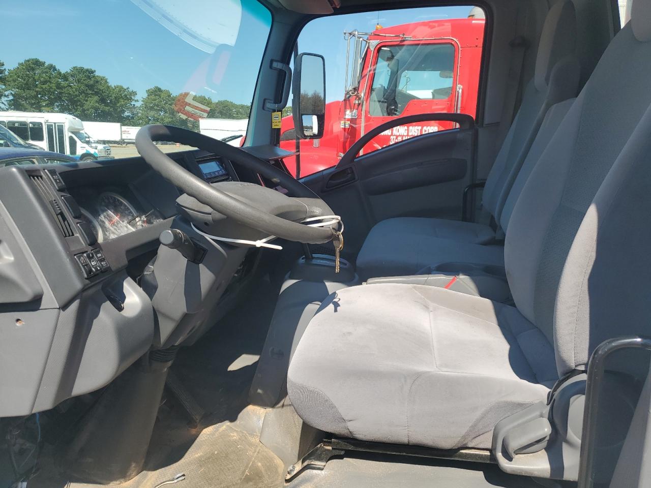 2021 Isuzu Nrr VIN: JALE5W16XM7300363 Lot: 84063325