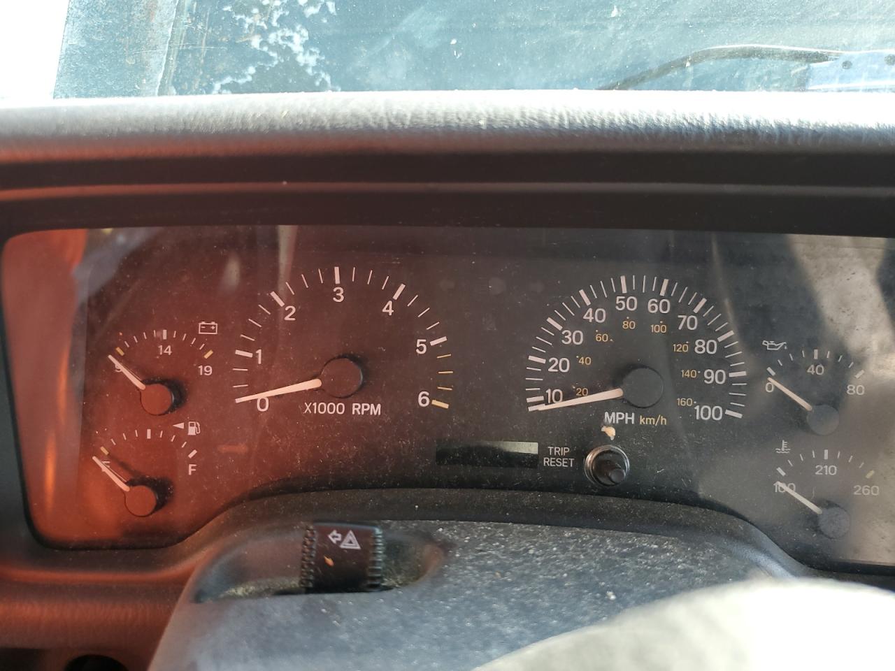 2000 Jeep Cherokee Sport VIN: 1J4FF48S4YL101178 Lot: 71445005