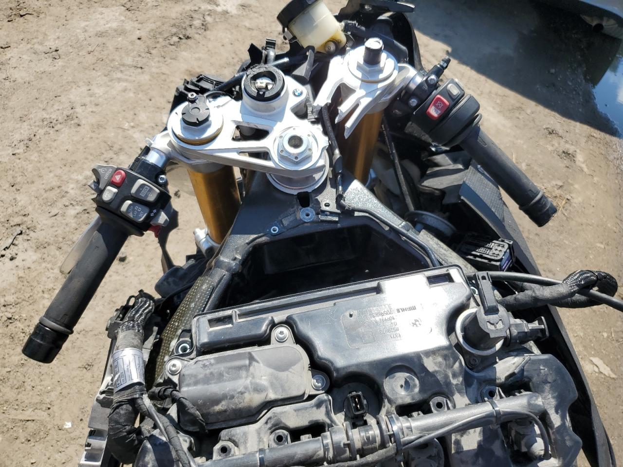 2015 BMW S 1000 Rr VIN: WB10D2105FZ352555 Lot: 80909585