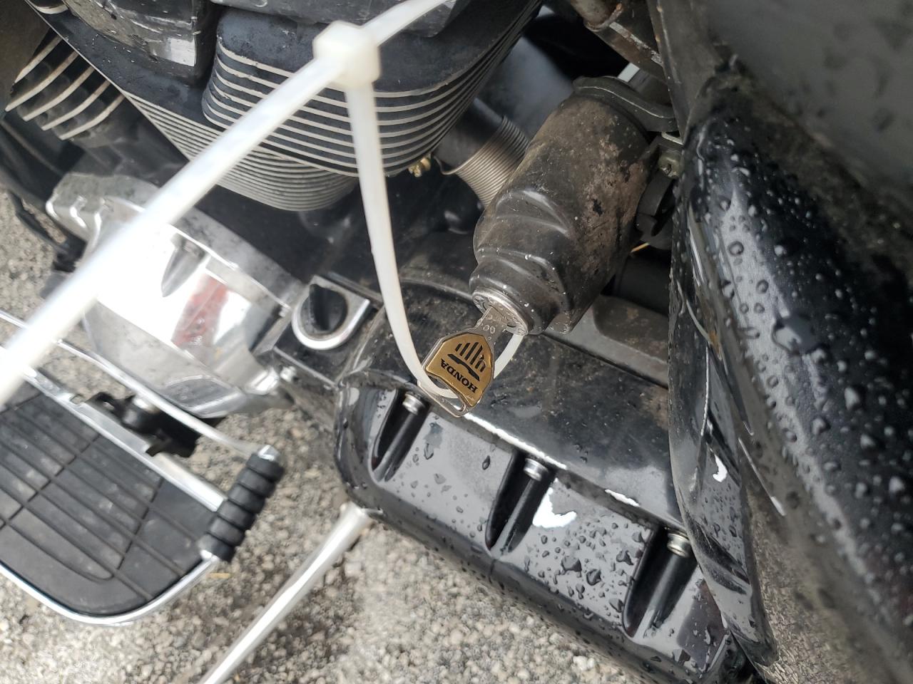 2004 Honda Vtx1800 N3 VIN: 1HFSC49F84A200869 Lot: 81375855