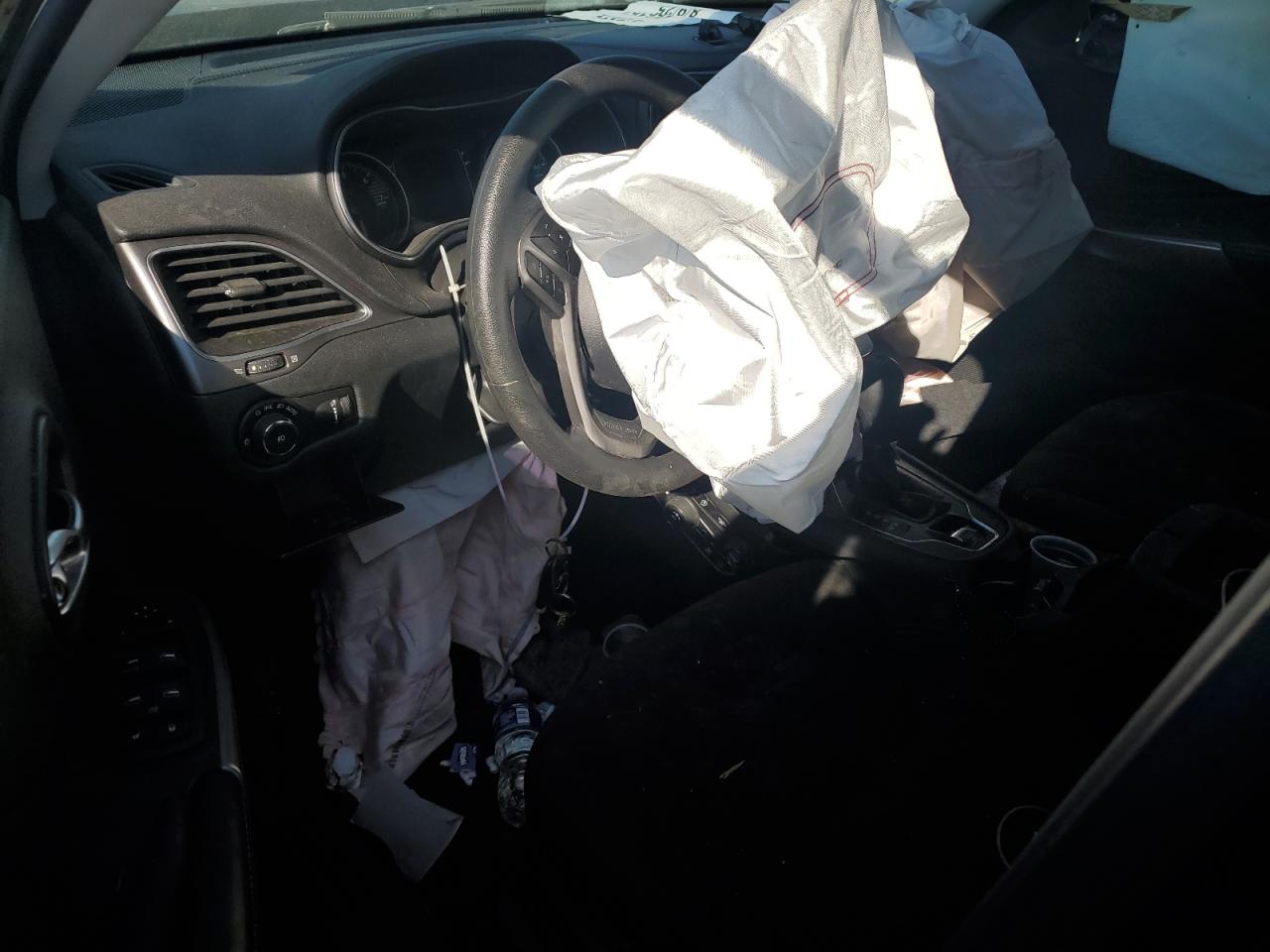 2019 Jeep Cherokee Latitude VIN: 1C4PJLCB8KD206561 Lot: 80311325