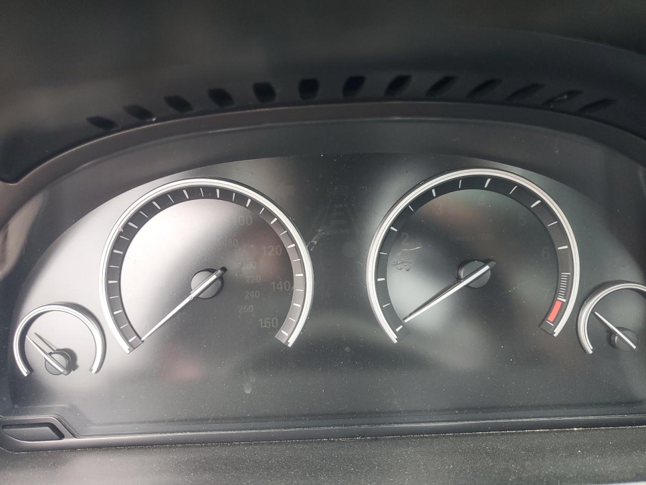 2013 BMW 535 Xi VIN: WBAFU7C59DDU71218 Lot: 81726795