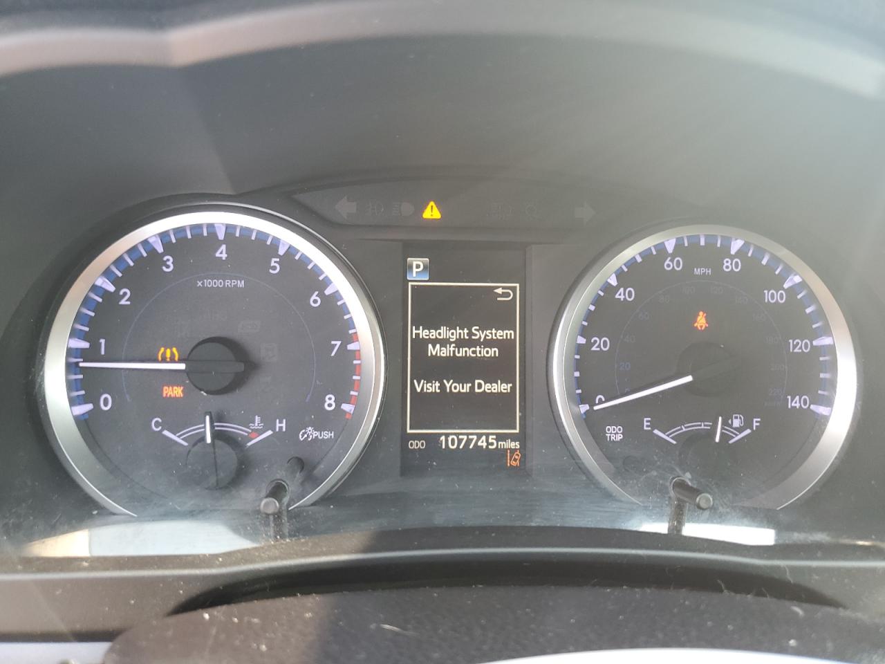 2018 Toyota Highlander Le VIN: 5TDBZRFH2JS827397 Lot: 71114795