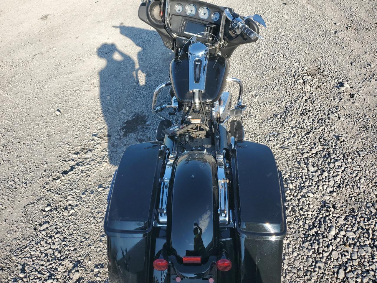 2017 Harley-Davidson Flhx Street Glide VIN: 1HD1KBC18HB650451 Lot: 84367635