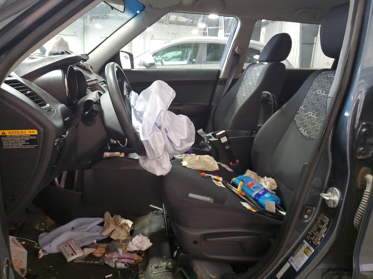 2011 Kia Soul + VIN: KNDJT2A24B7296092 Lot: 81603705