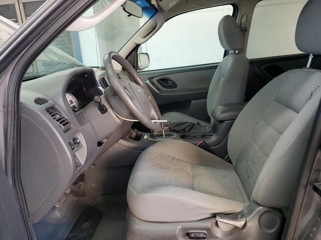 2005 Ford Escape Xlt VIN: 1FMYU931X5KA56762 Lot: 84283295