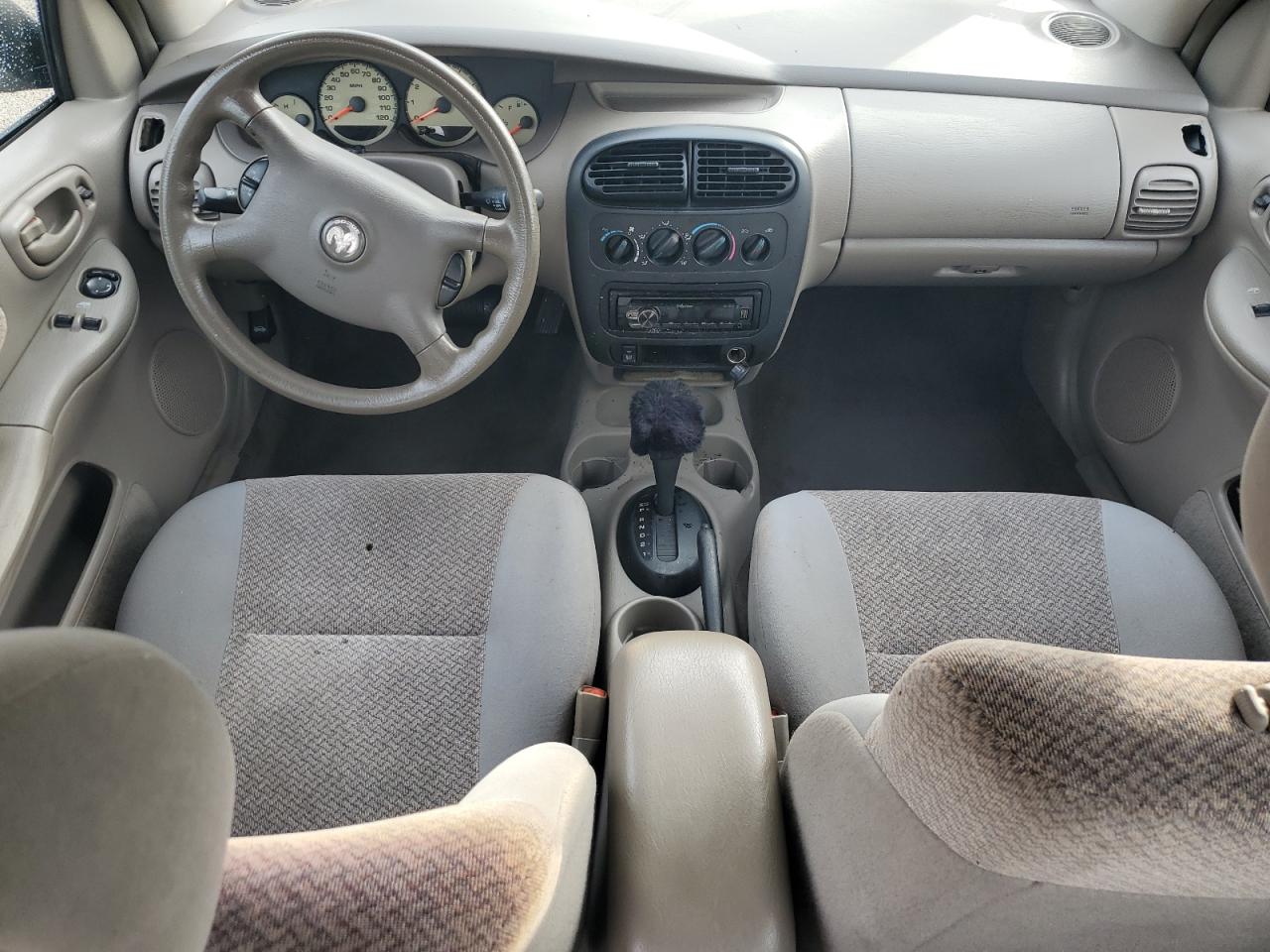 2000 Dodge Neon Base VIN: 1B3ES46C3YD720455 Lot: 81607175