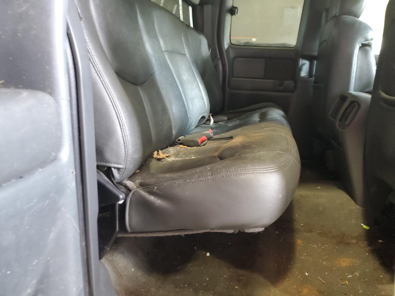 2004 Chevrolet Silverado K1500 VIN: 2GCEK19T141262042 Lot: 80740645