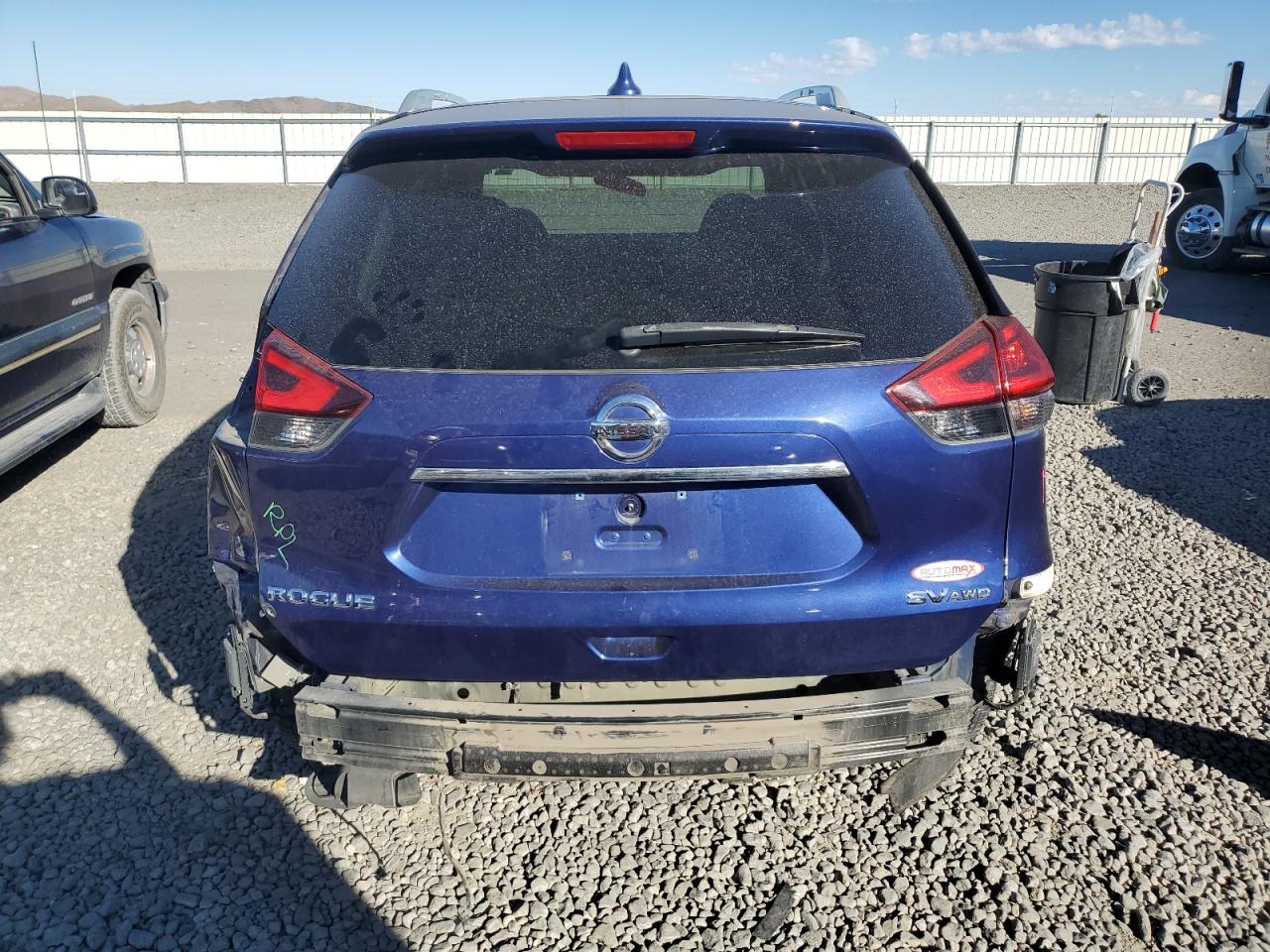 2018 Nissan Rogue S VIN: 5N1AT2MV8JC733390 Lot: 81780865