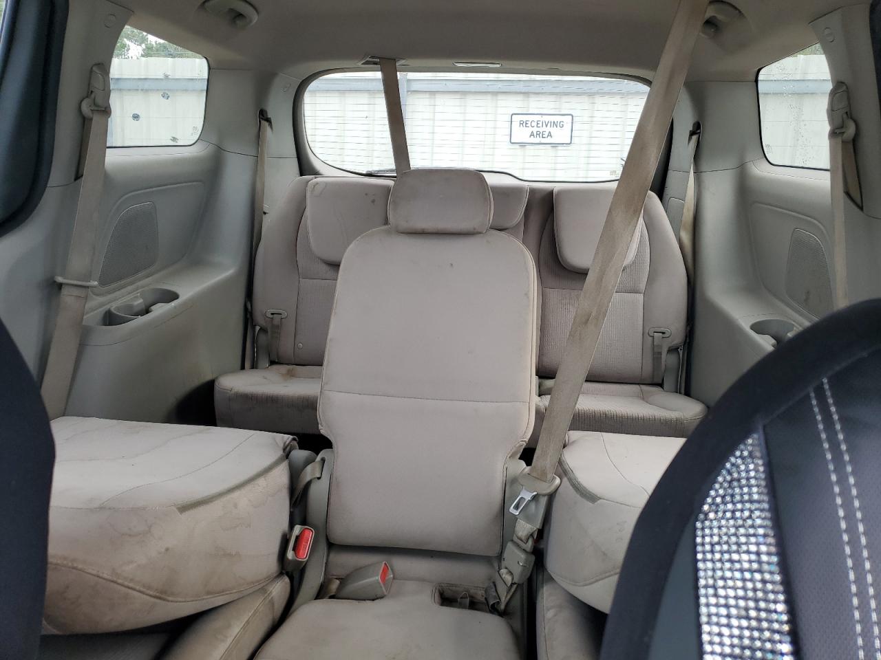 2019 Kia Sedona Lx VIN: KNDMB5C10K6539327 Lot: 81811685