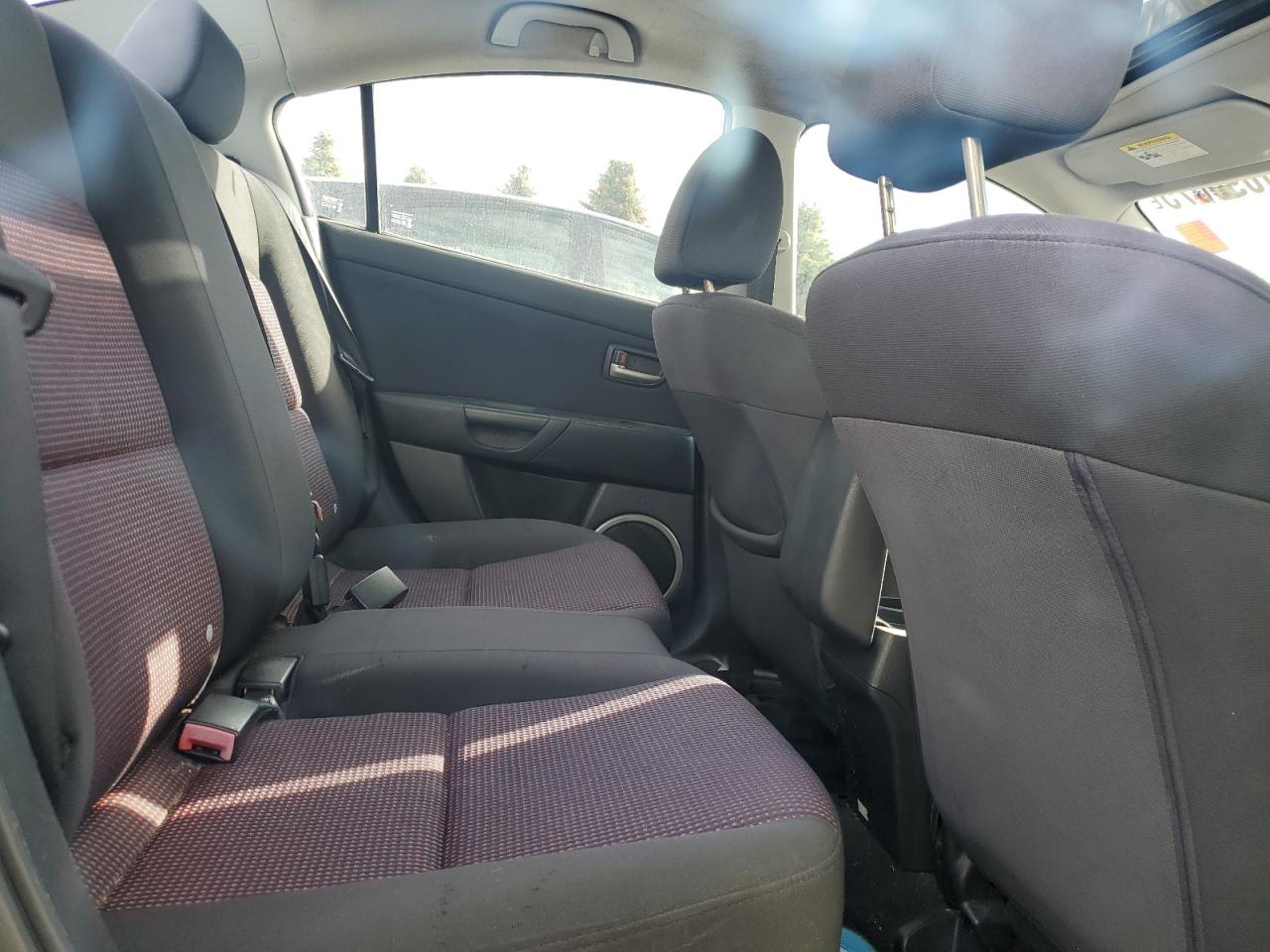 2005 Mazda 3 S VIN: JM1BK323351235036 Lot: 81096675