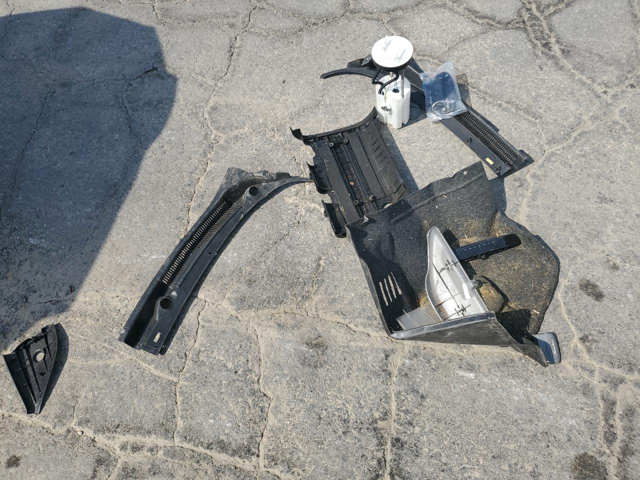 2006 Chevrolet Aveo Base VIN: KL1TD56666B621841 Lot: 81149405