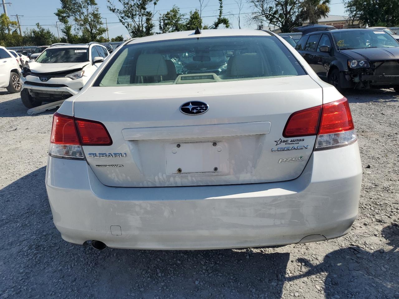 2011 Subaru Legacy 2.5I Limited VIN: 4S3BMBK60B3228284 Lot: 81000235
