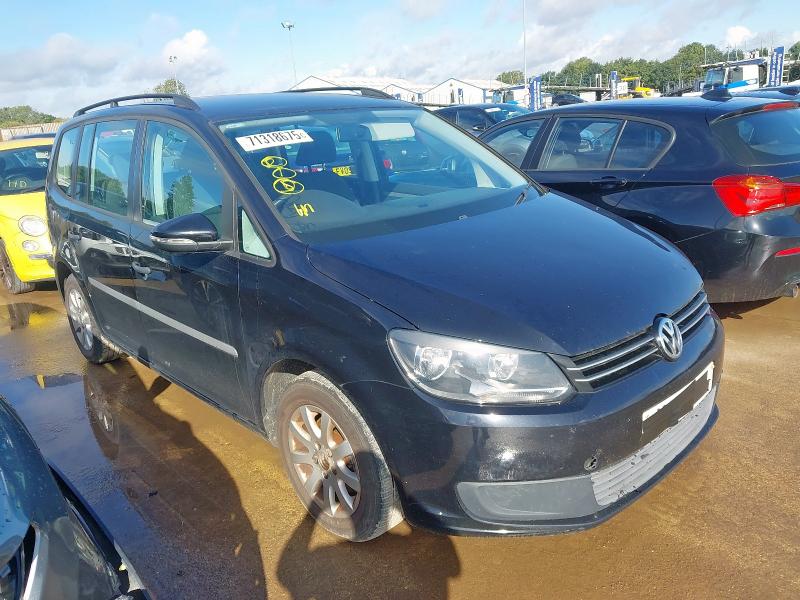 2011 VOLKSWAGEN TOURAN S TDI 106 