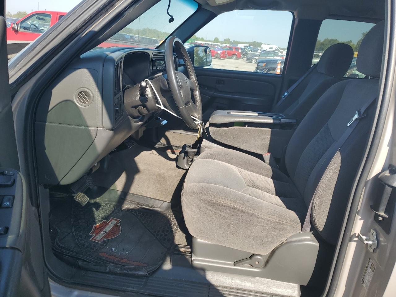 2005 Chevrolet Silverado C2500 Heavy Duty VIN: 1GCHC29U05E182448 Lot: 84376205