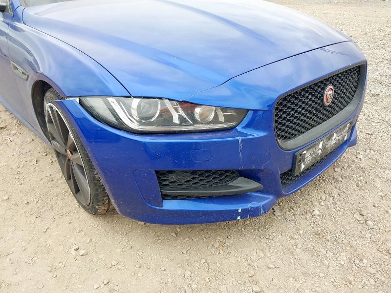 2018 JAGUAR XE R-SPORT BLACK D AUTO 