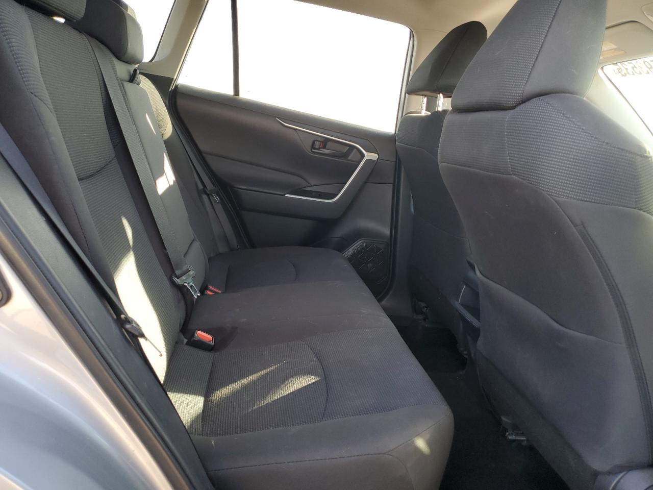 2021 Toyota Rav4 Le VIN: 2T3F1RFV2MW220451 Lot: 84593535