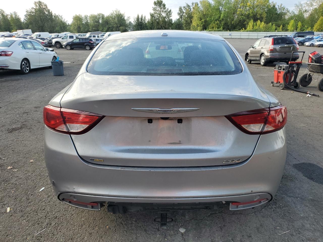 2015 Chrysler 200 Limited VIN: 1C3CCCAB7FN743969 Lot: 71922725