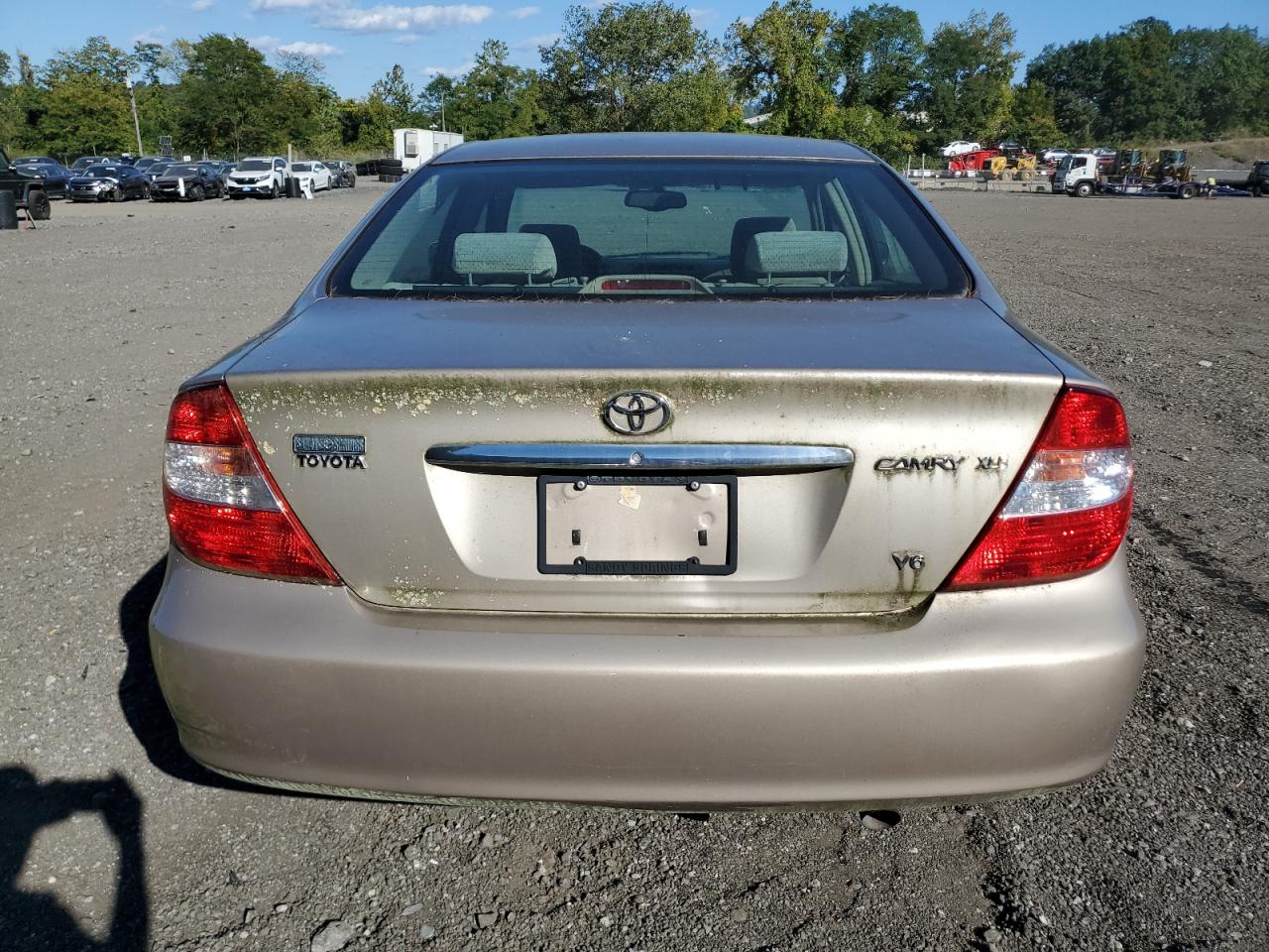 2004 Toyota Camry Le VIN: 4T1BF32K64U587435 Lot: 80961895